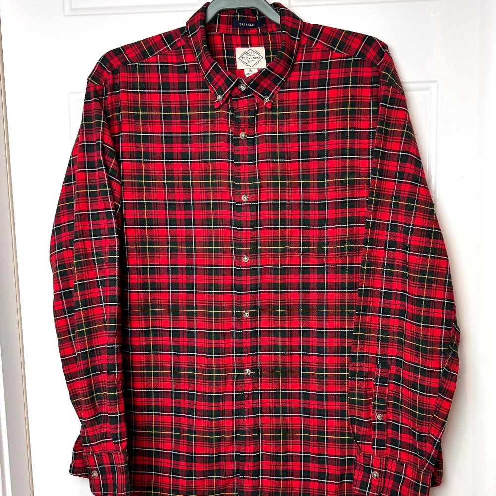 Men's' St. Johns Bay Easy Care Long Sleeve Button Down Shirt, XL